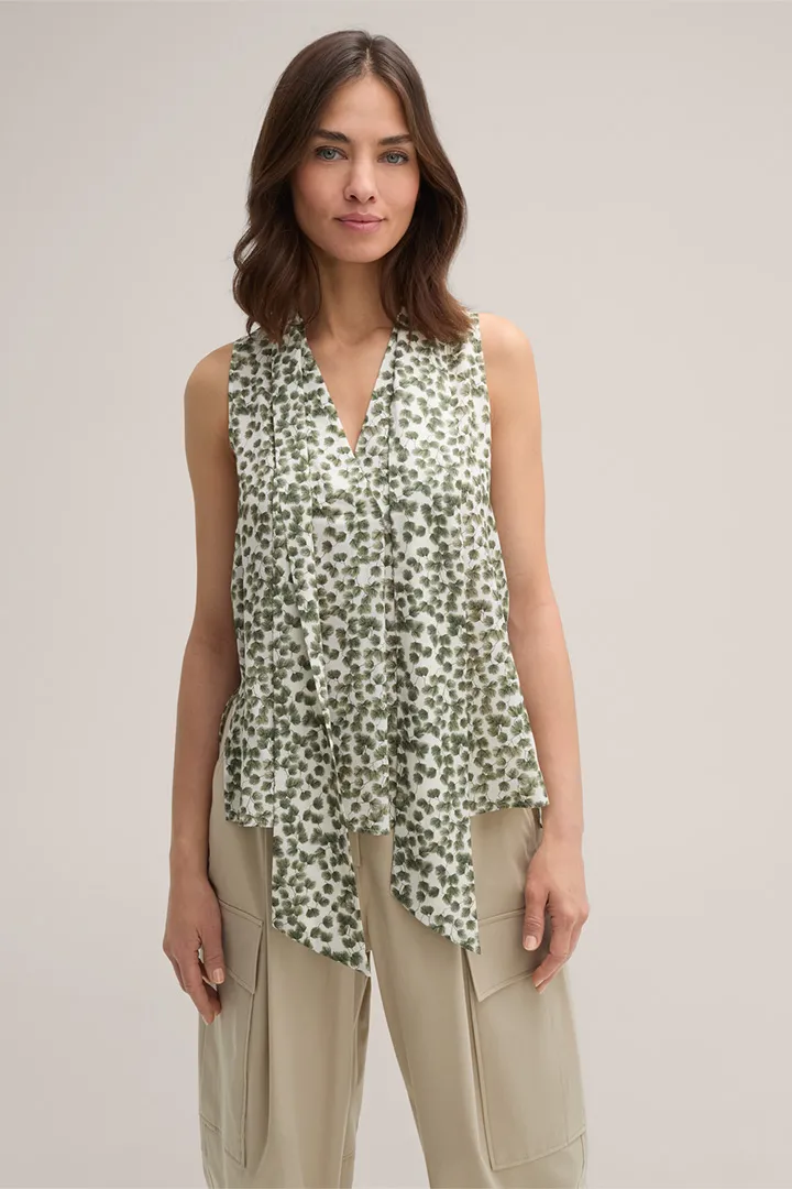 Print-Schluppen-Bluse aus Lyocell und Leinen in Salbeigrün