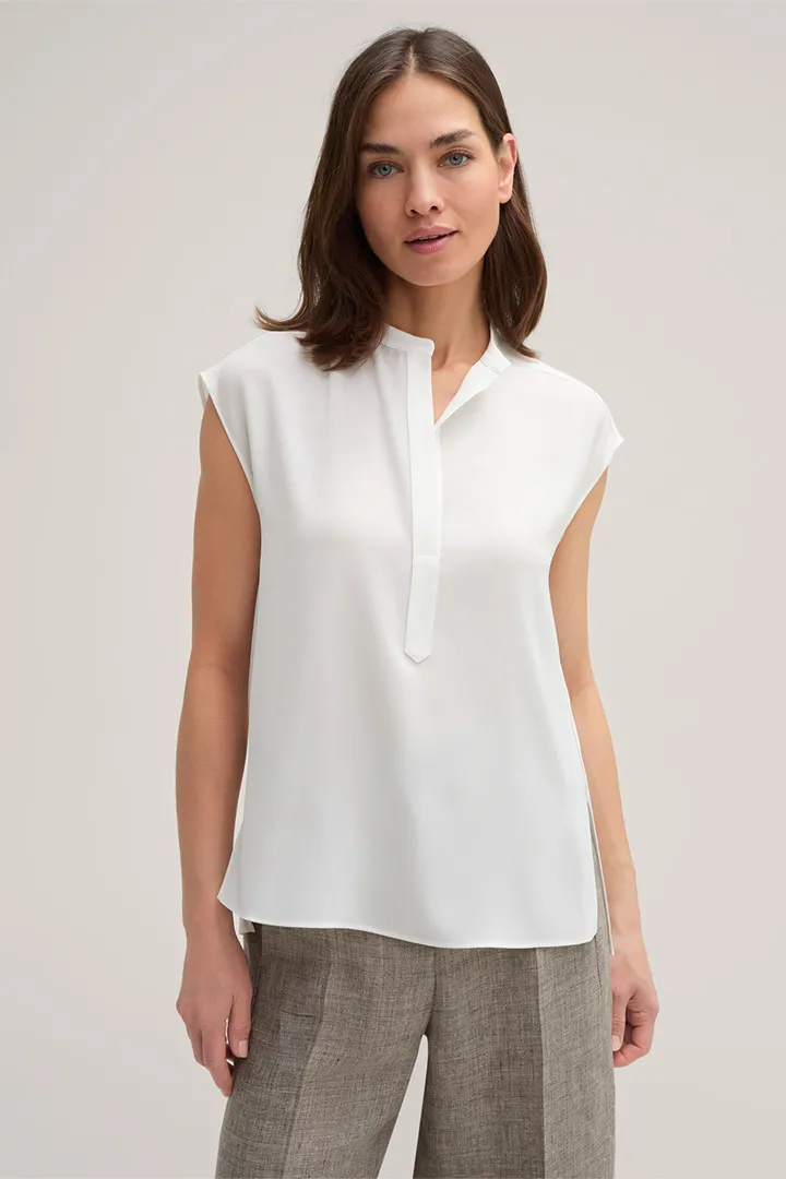 Crepe-Blusen-Top ohne Arm in Ecru
