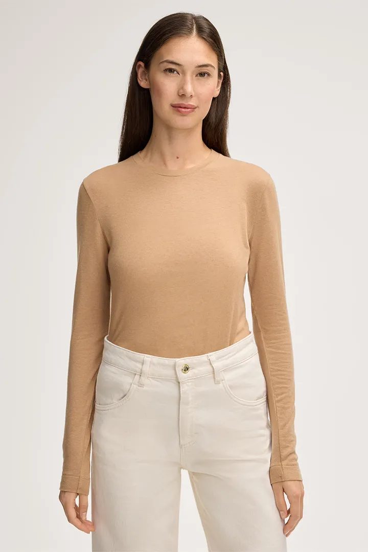 Lyocell-Wollmix-Shirt mit Rundhalsausschnitt in Camel