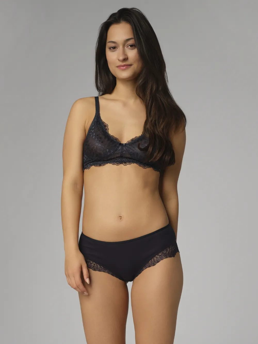 Slip mit Spitzen-Details