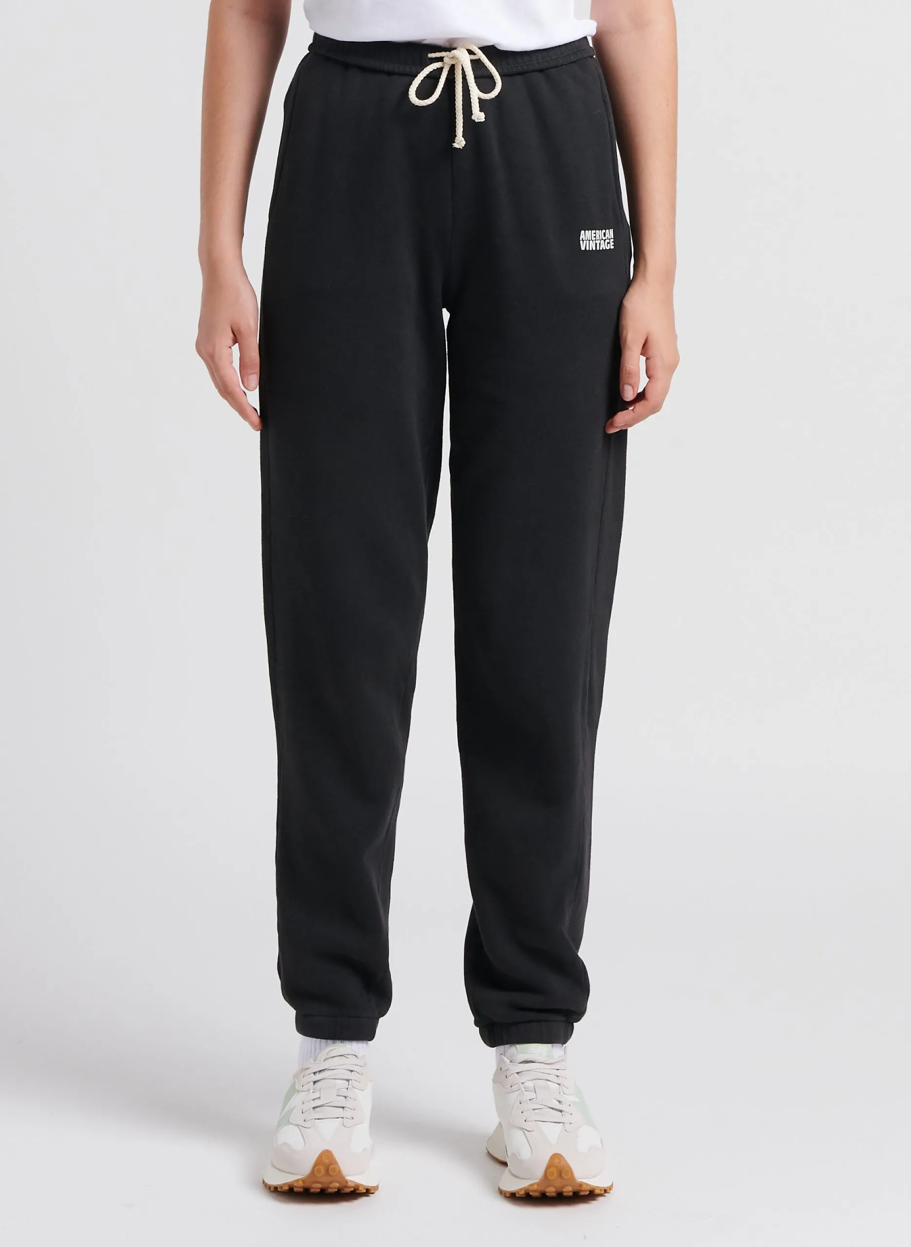 Jogginghose aus Baumwoll-Mix mit hohem Bund Schwarz IZUBIRD