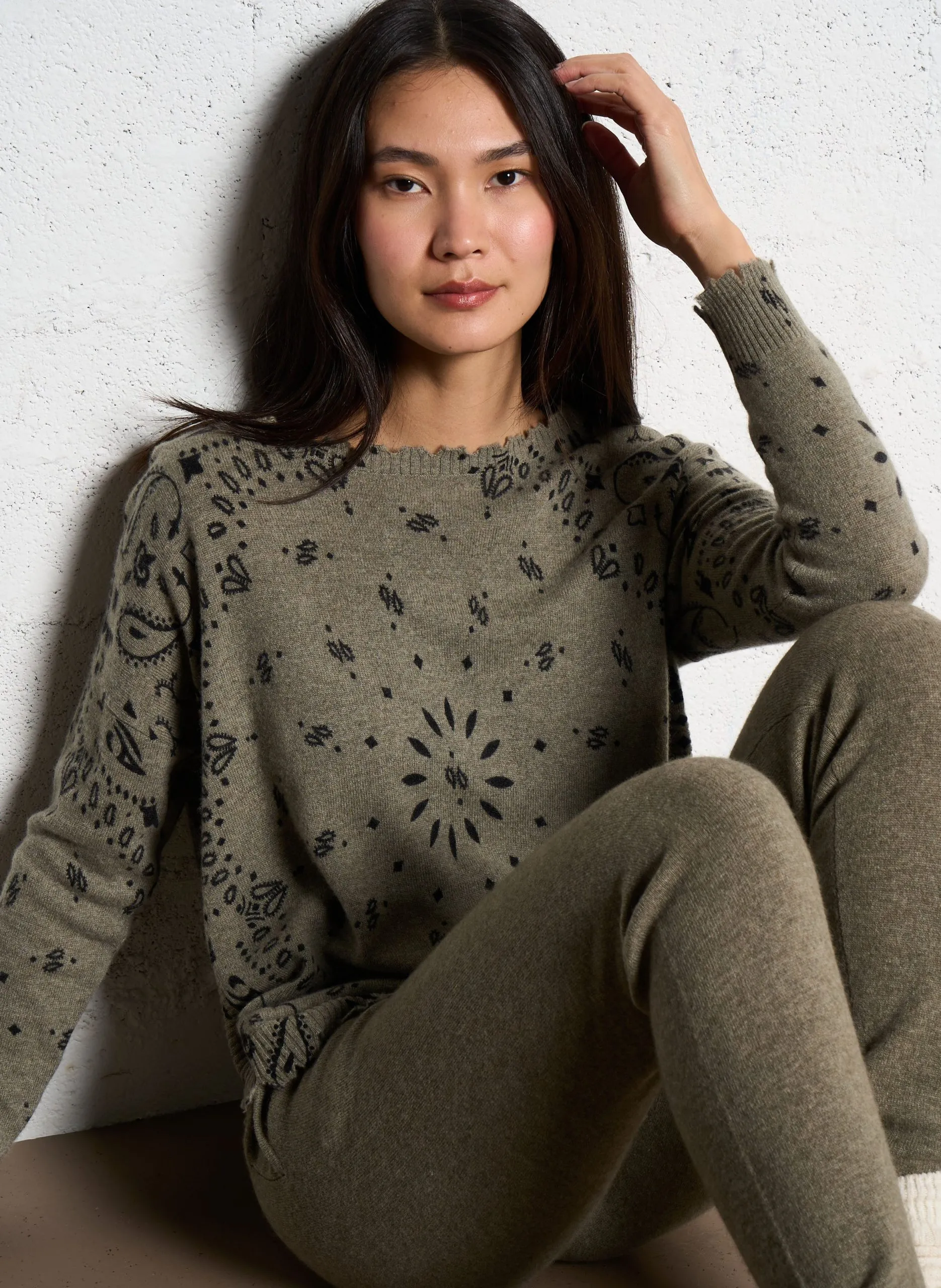 Kaschmirpullover mit Print Khaki MELA BANDANA