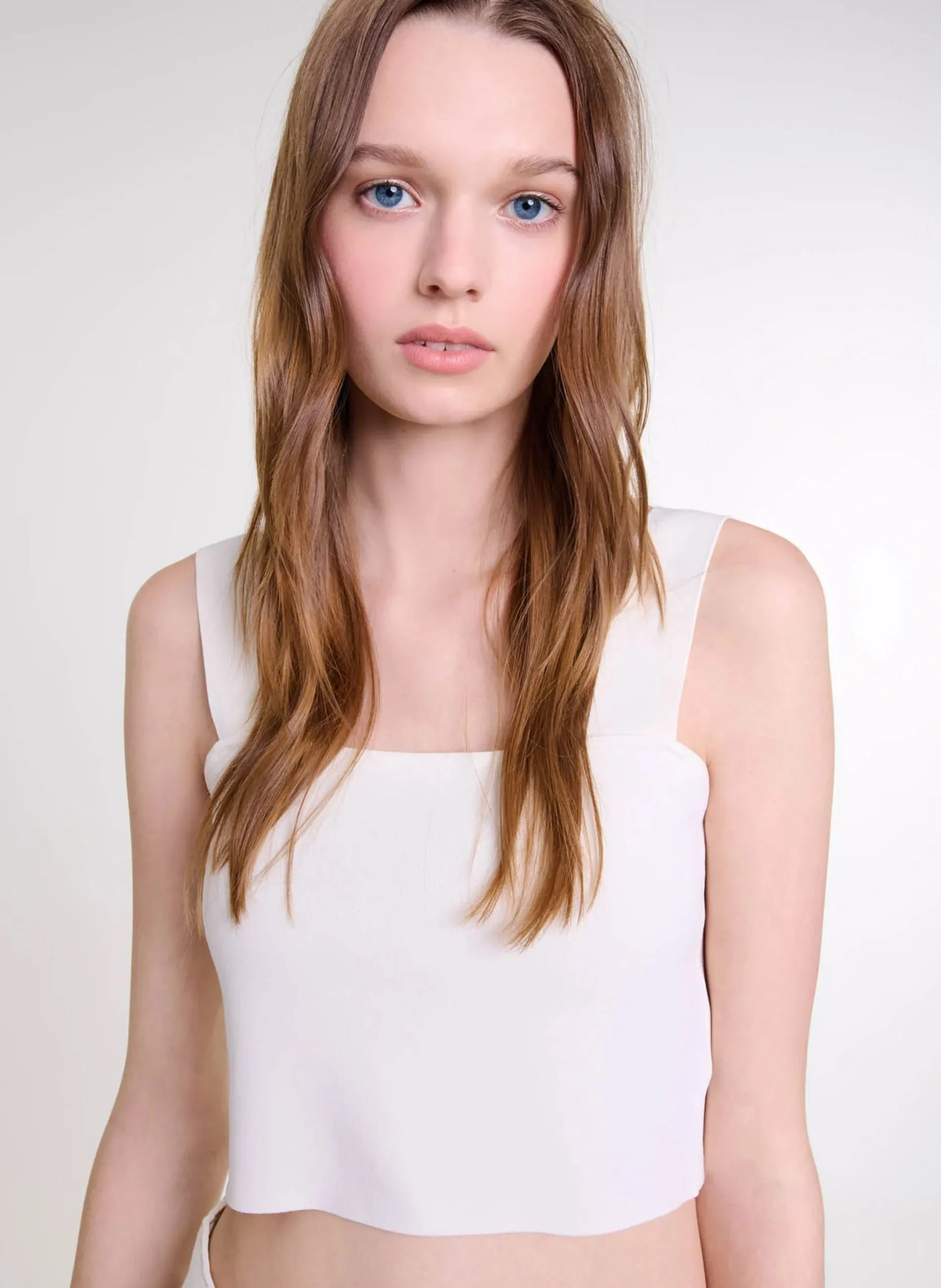 Kurzes Top mit eckigem Ausschnitt Beige