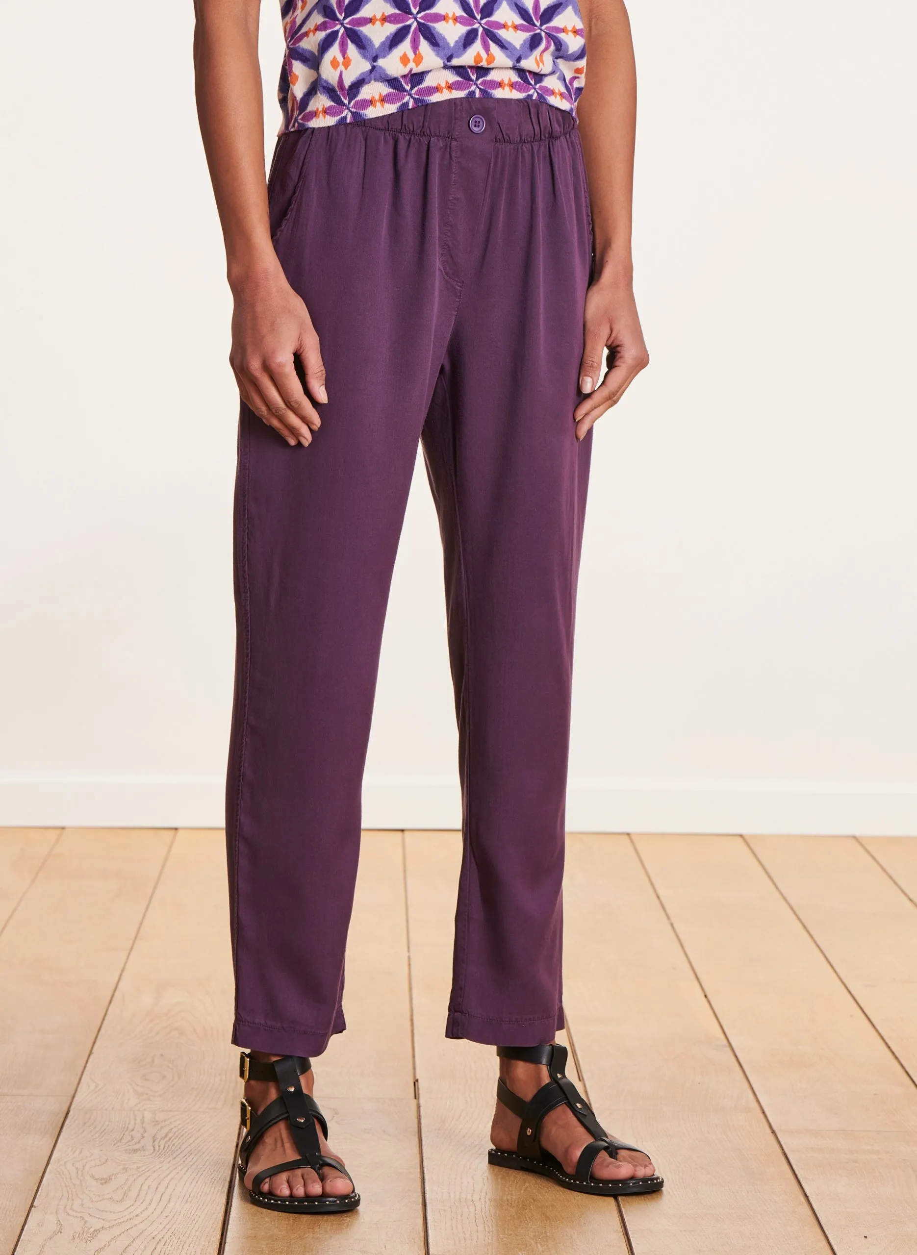 Gerade geschnittene 7/8-Hose Violett