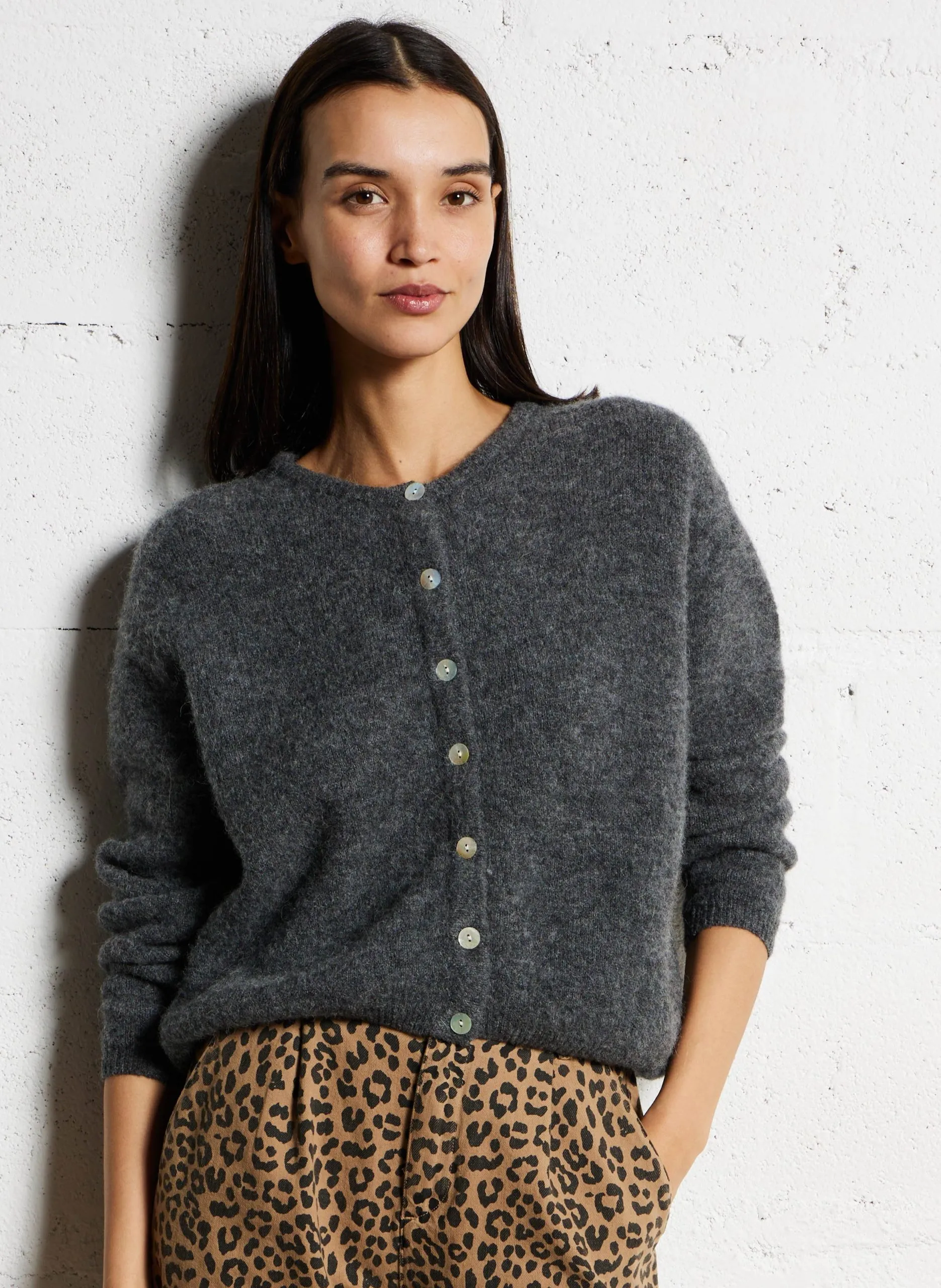 Weit geschnittene Strickjacke aus Wollmix Grau VITOW