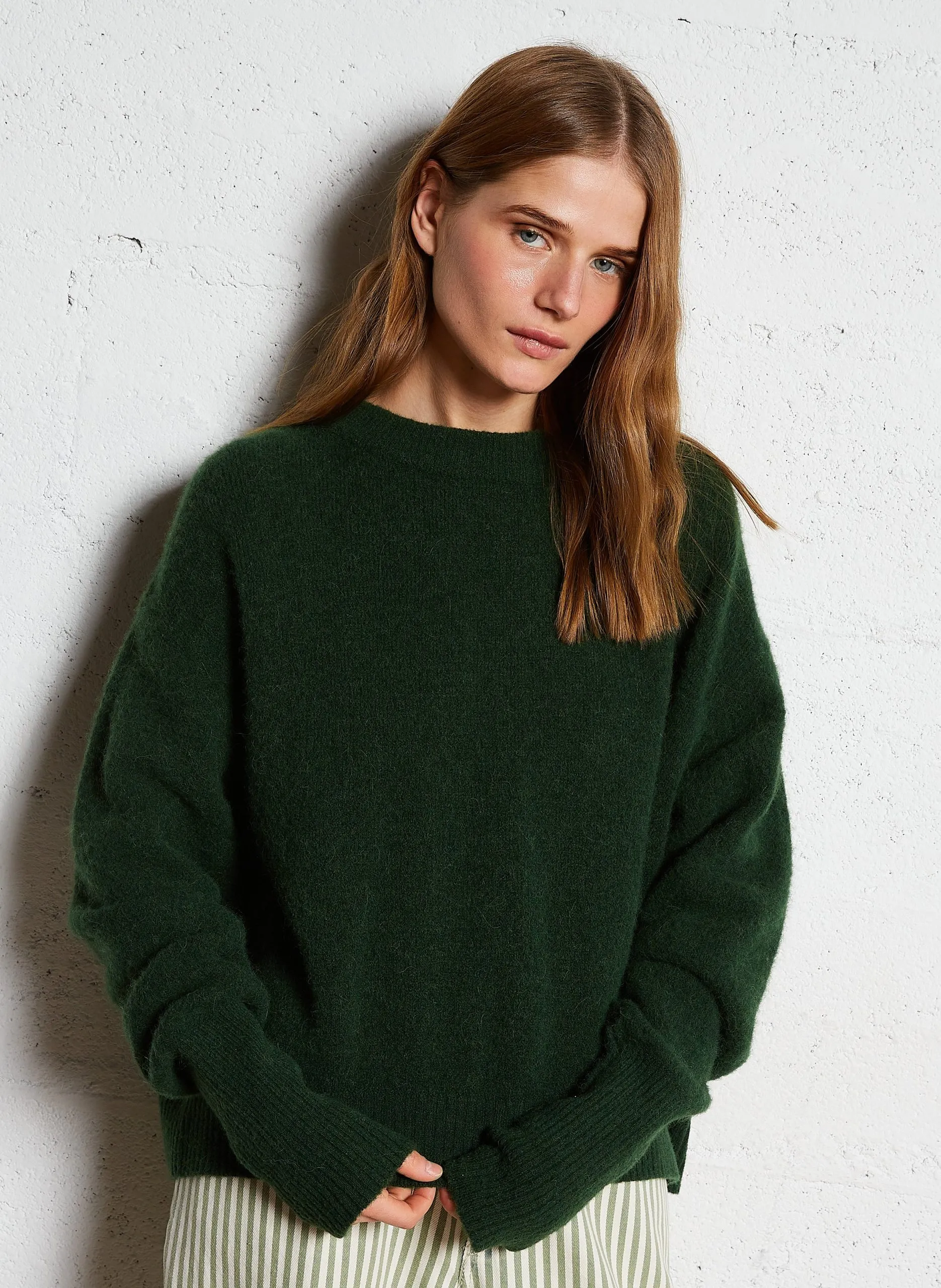 Weit geschnittener Rundhalspullover aus Wollmix Grun VITOW