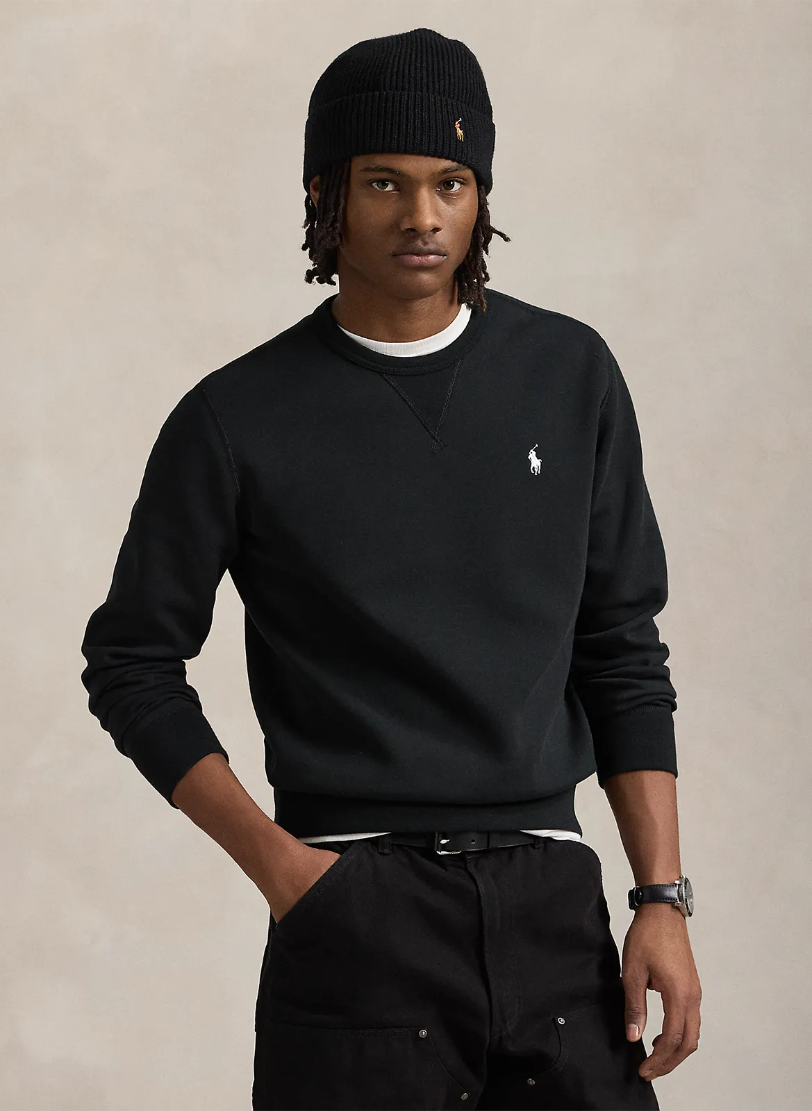 Sweatshirt mit eng anliegendem Ausschnitt und Sticklogo Schwarz