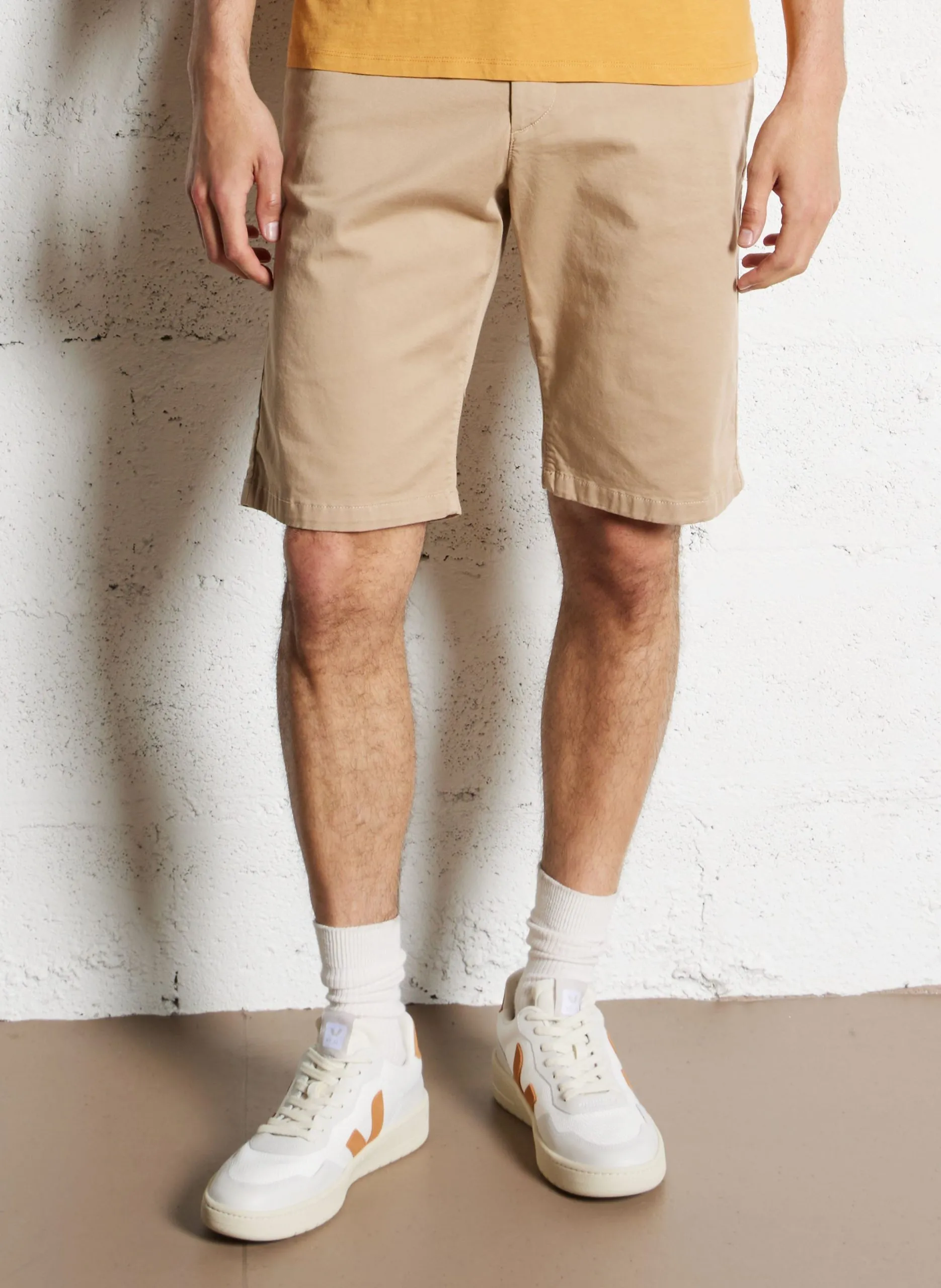 Gerade geschnittene Bermudashorts aus Baumwoll-Mix Beige