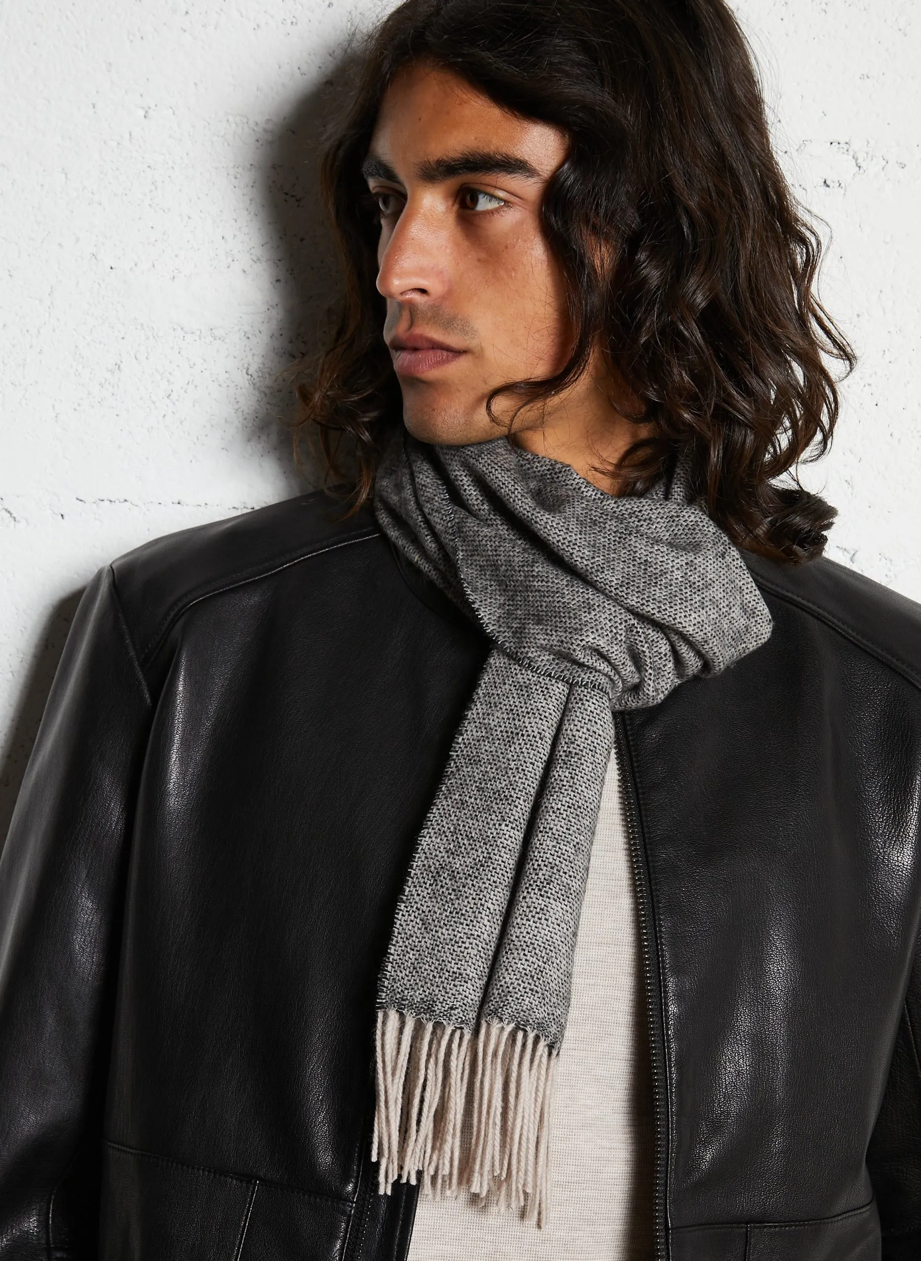 Schal mit Fransen aus Wollmischung Braun