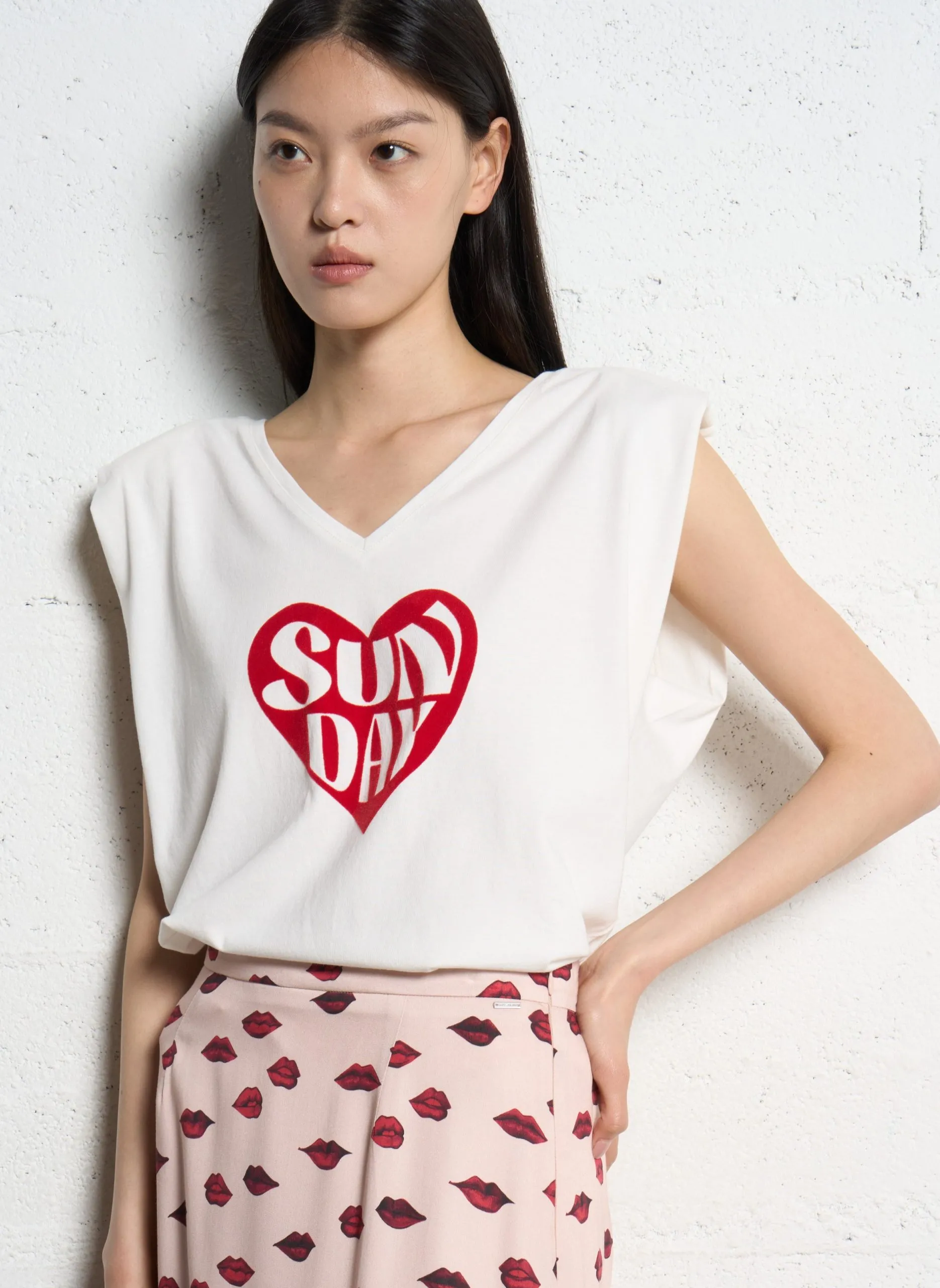 Baumwoll-T-Shirt mit U-Boot-Ausschnitt Weiss