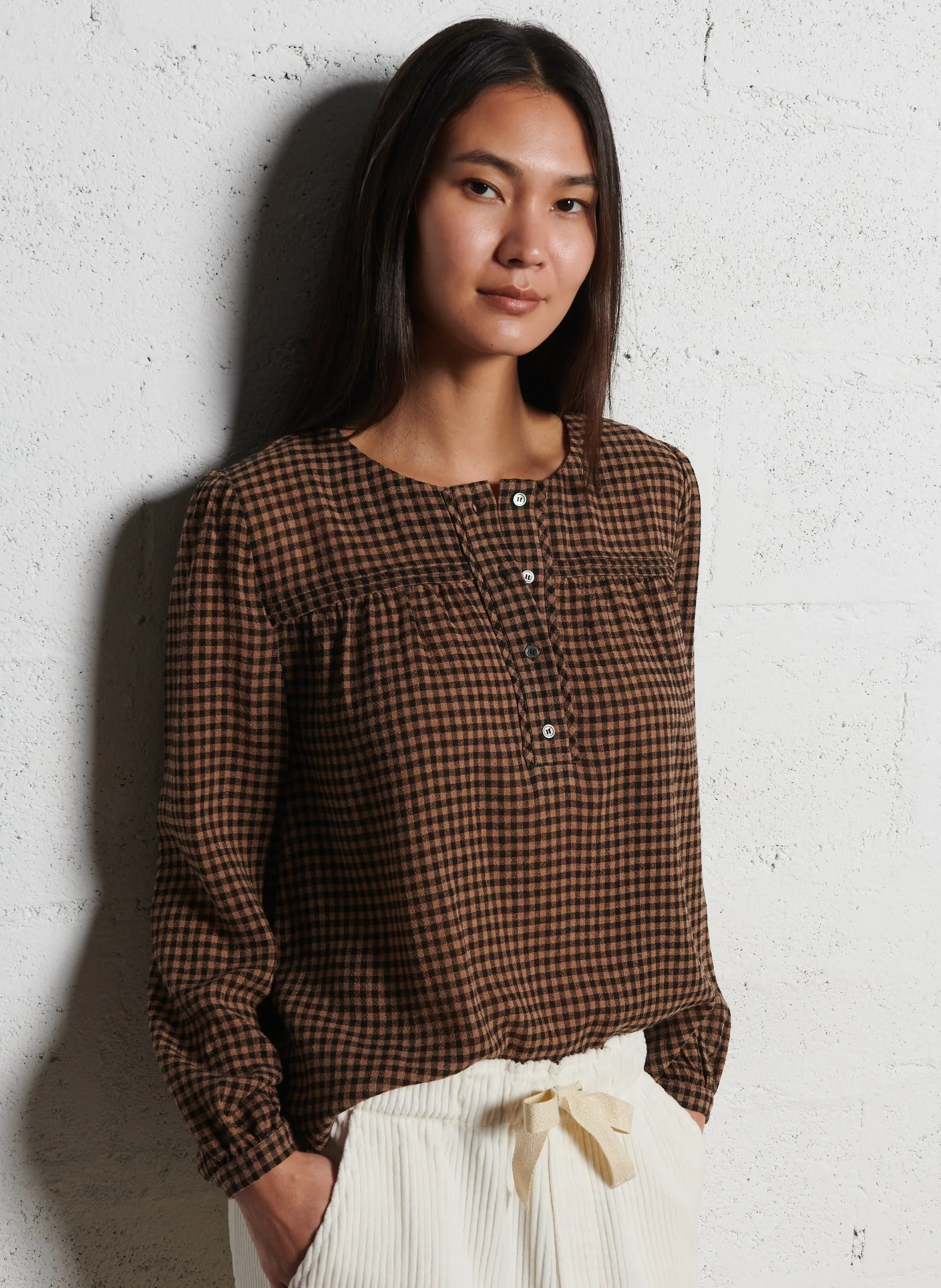 Karierte Bluse mit Rundhalsausschnitt Braun CONSTANCE