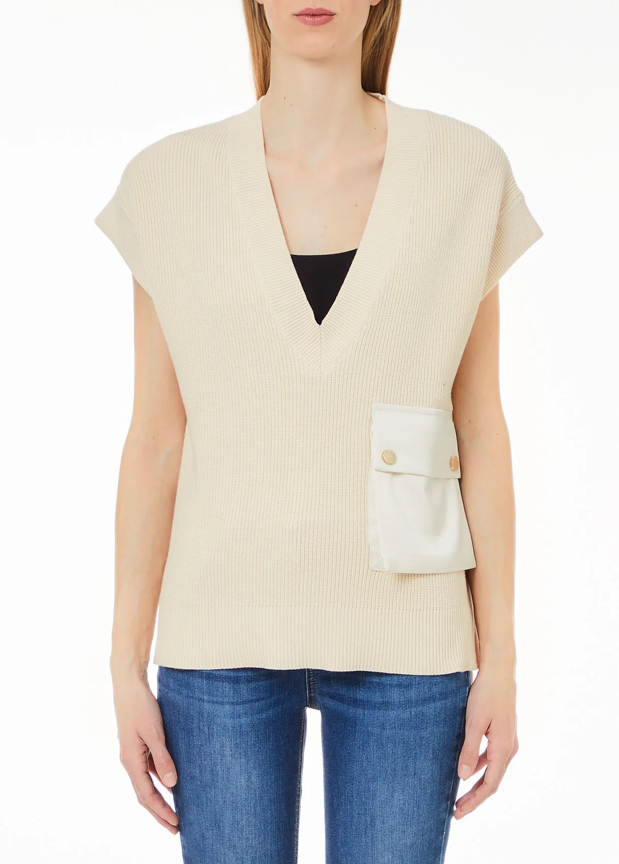 Strickweste mit Tasche