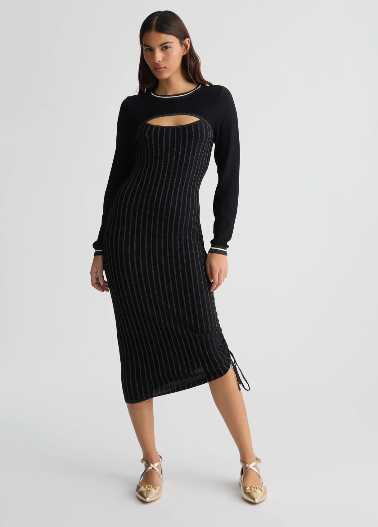 Asymmetrisches Strickkleid