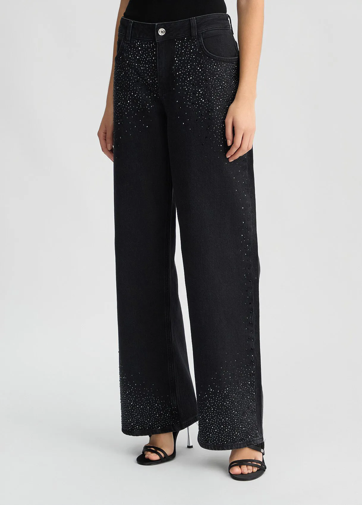 Baggy-Jeans mit Strass