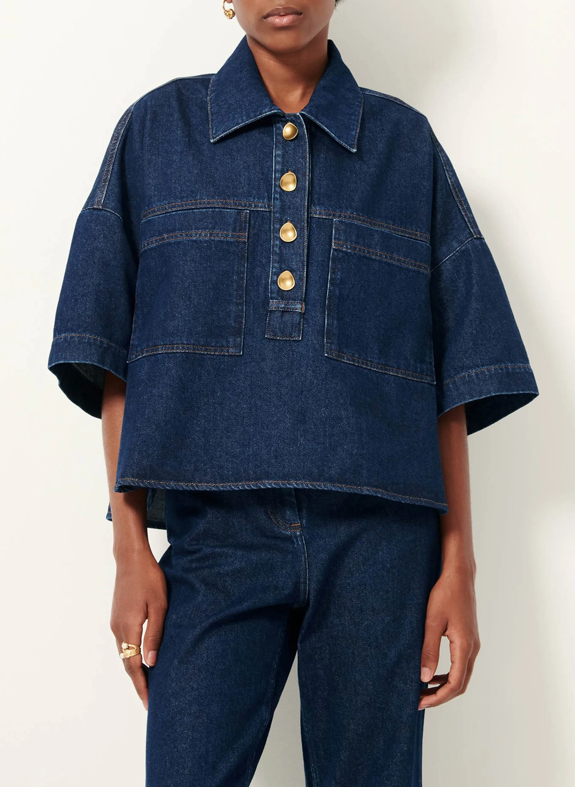 Weites Poloshirt mit kurzen Ärmeln aus Raw-Denim Blau NEWPORT