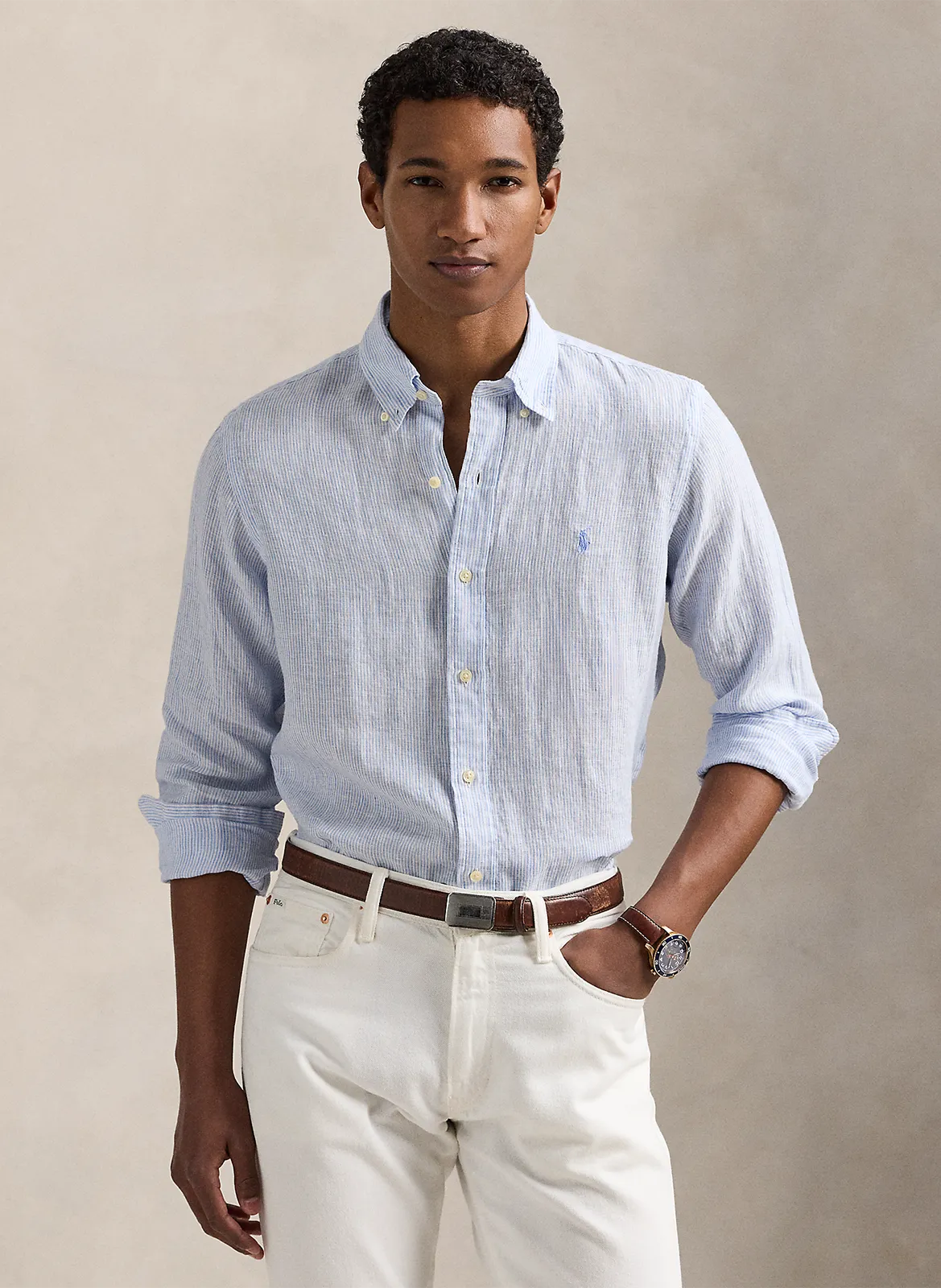 Gerade geschnittene Leinenbluse mit V-Dekolleté und Taschen Blau