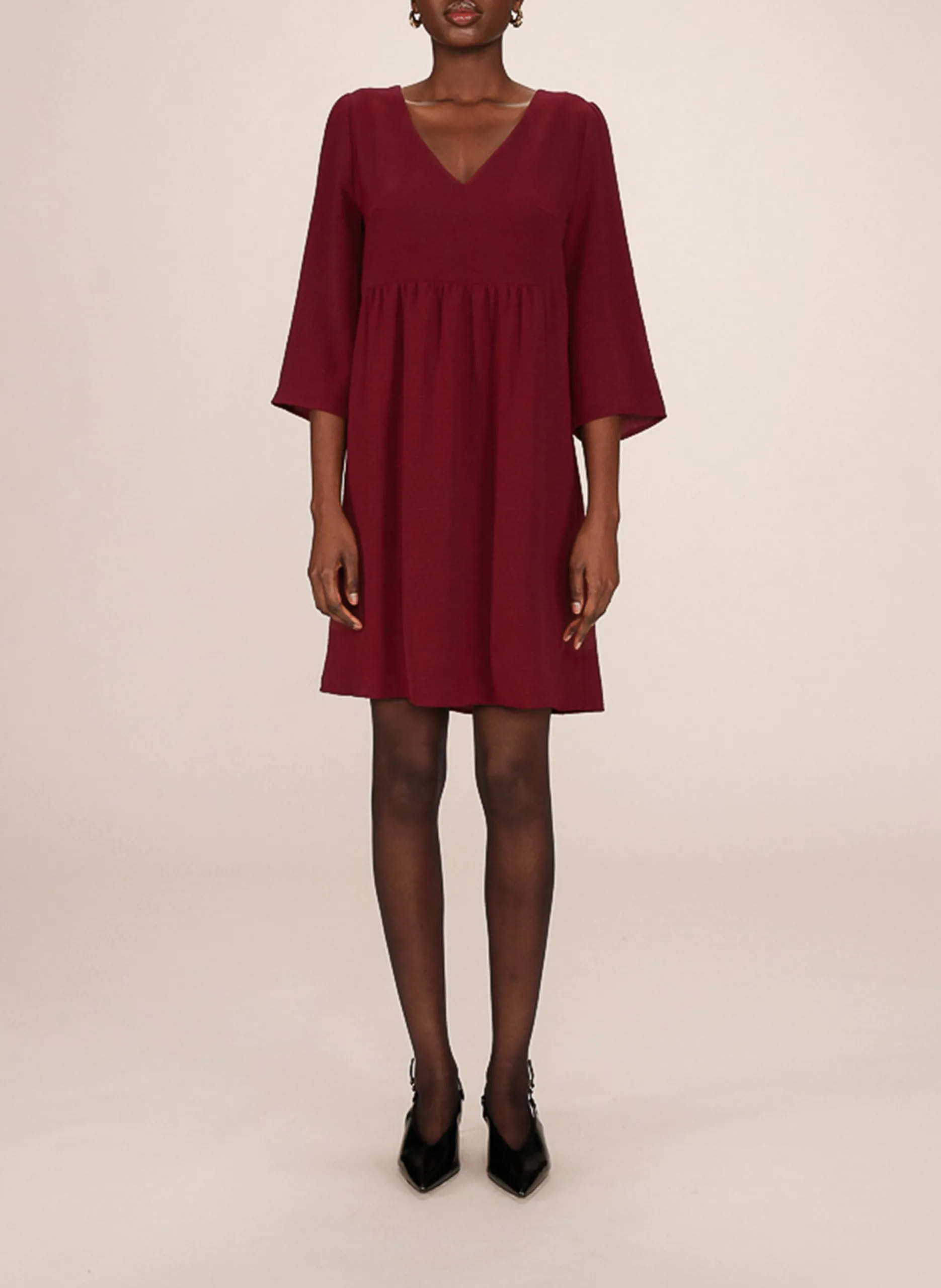 Kurzes Kleid mit V-Ausschnitt uni Rot SUSANA