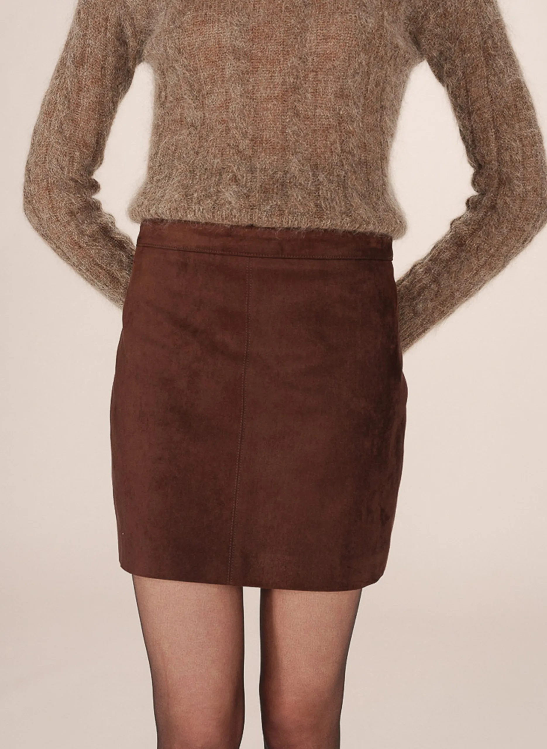Kurzer Rock aus Wildlederimitat Braun SURPRENANTE