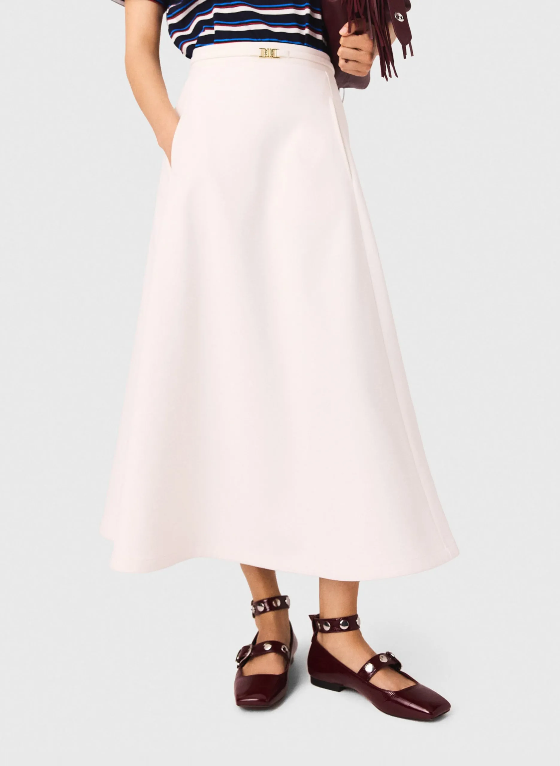 Ausgestellter Midi-Rock mit Taschen Weiss