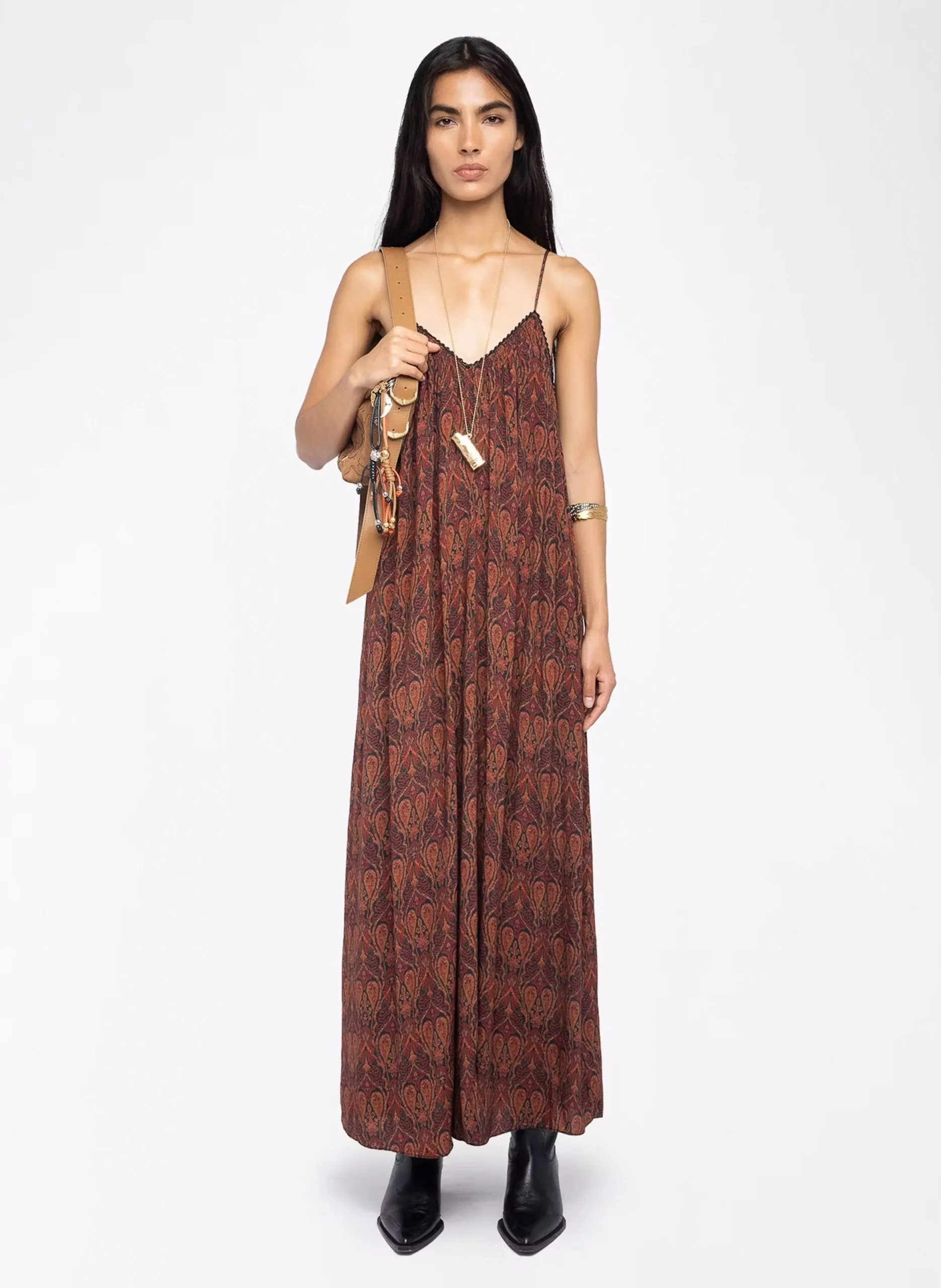 Langes Kleid mit V-Ausschnitt und Print Schwarz RISTYM