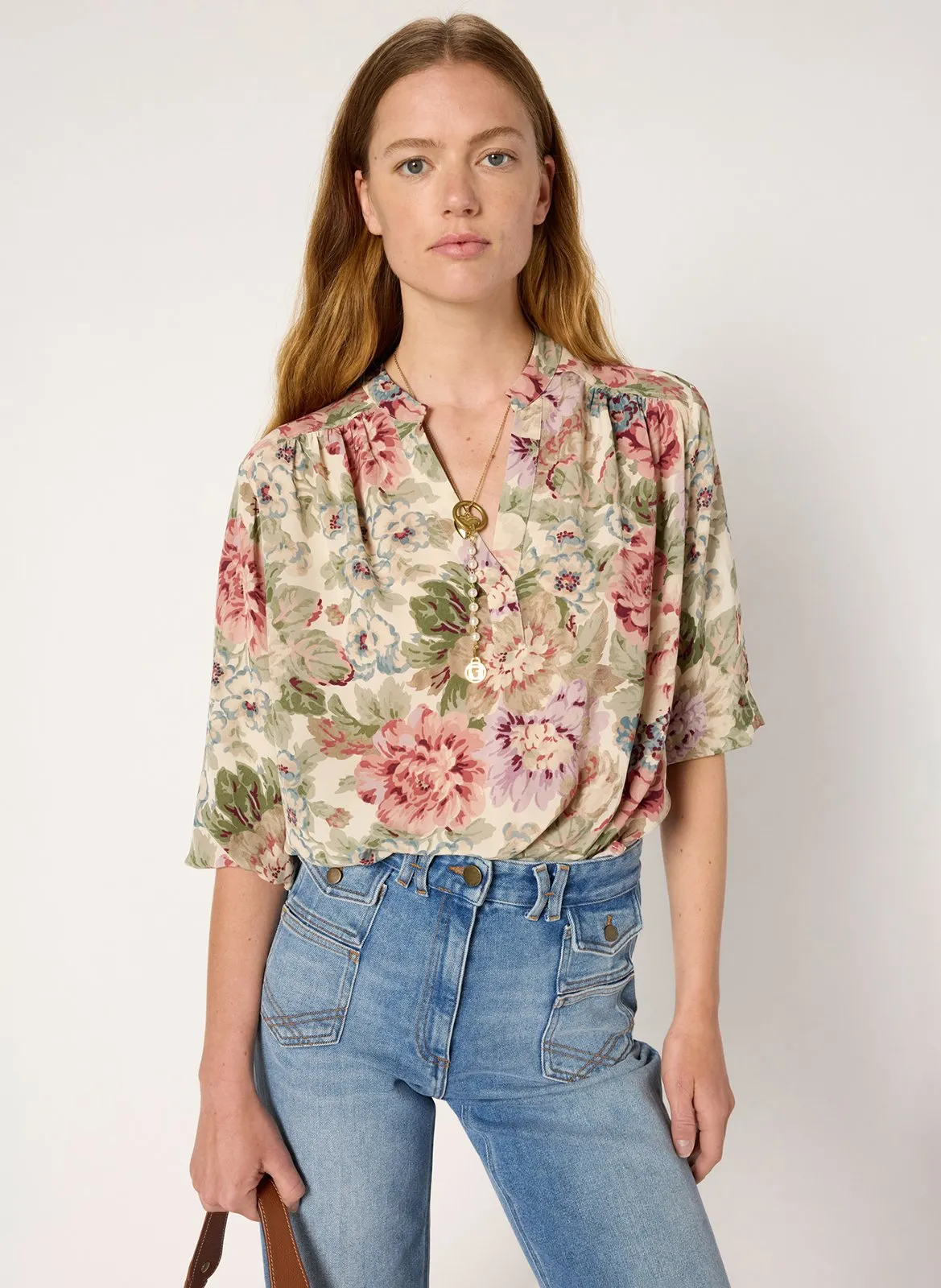 Bluse gerade geschnitten mit V-Ausschnitt bedruckt Beige ARMANDE