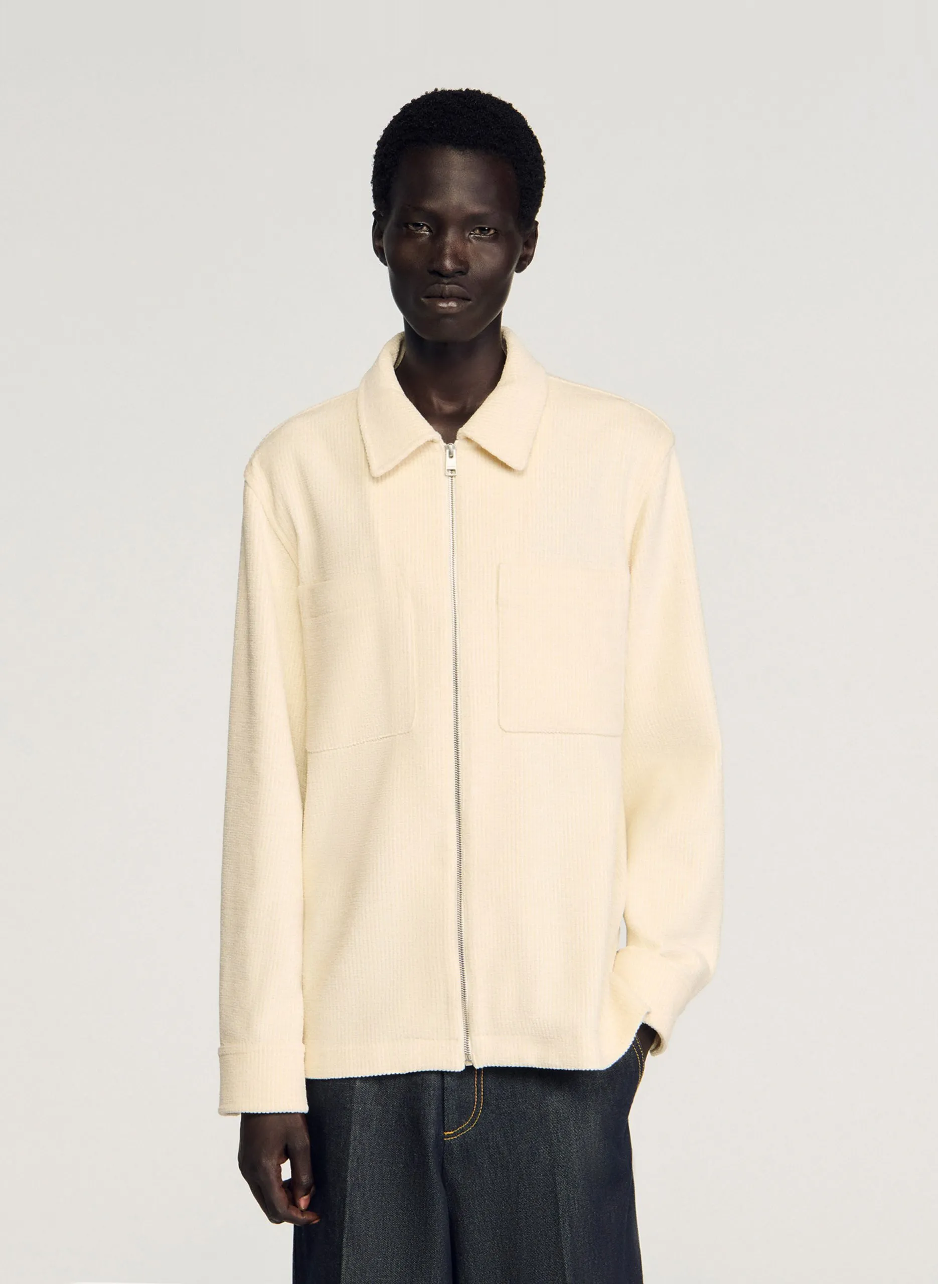 Gerade Rippenhemd mit klassischem Kragen Weiss