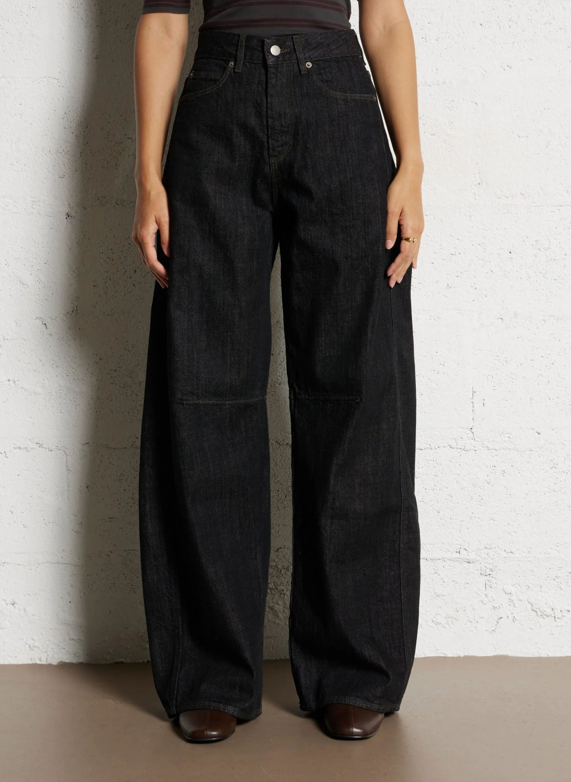 Weite Jeans aus Raw Denim Schwarz GASPARD