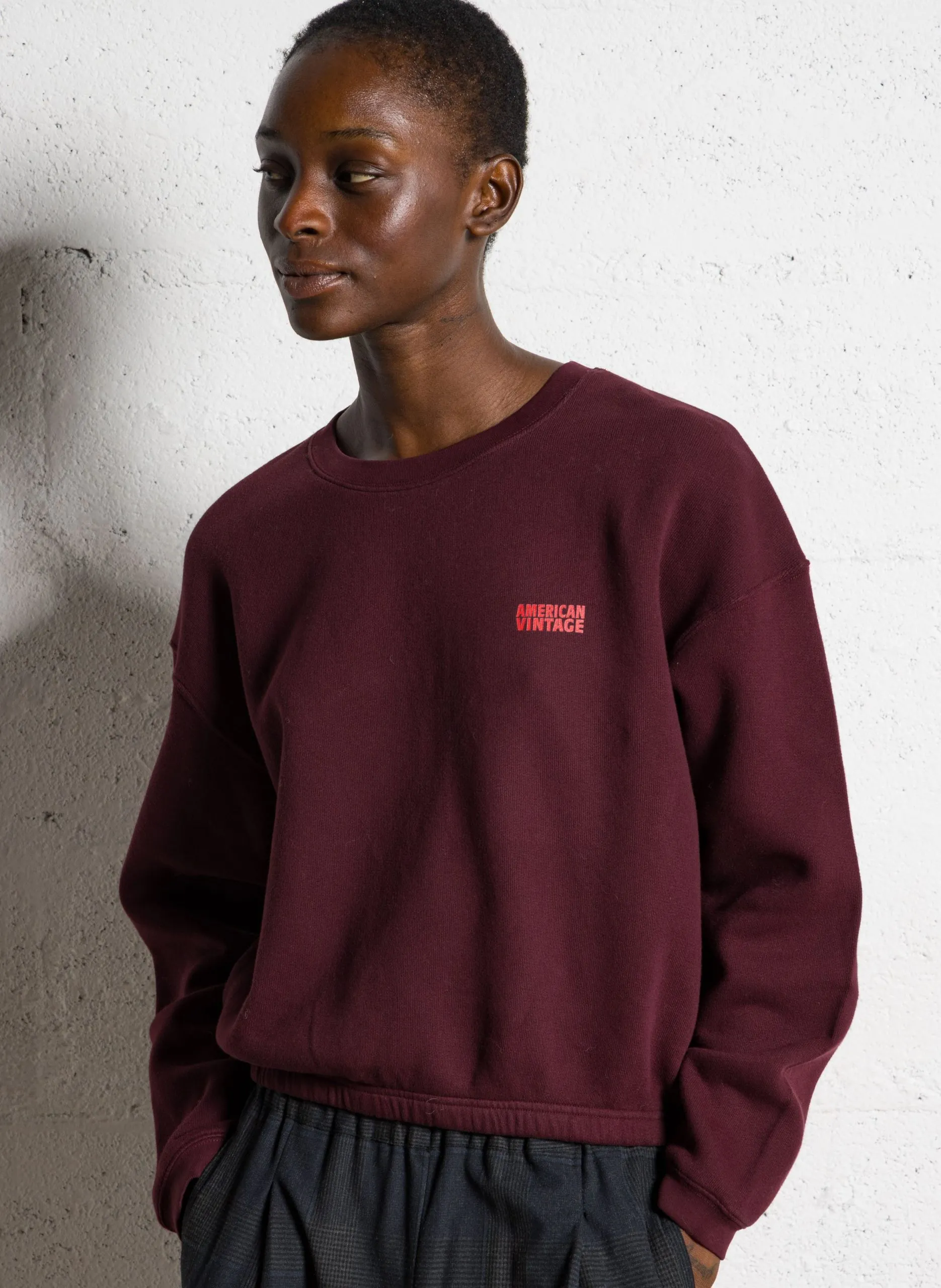 Kurzes Sweatshirt aus Baumwoll-Mix mit Rundhalsausschnitt Rot IZUBIRD