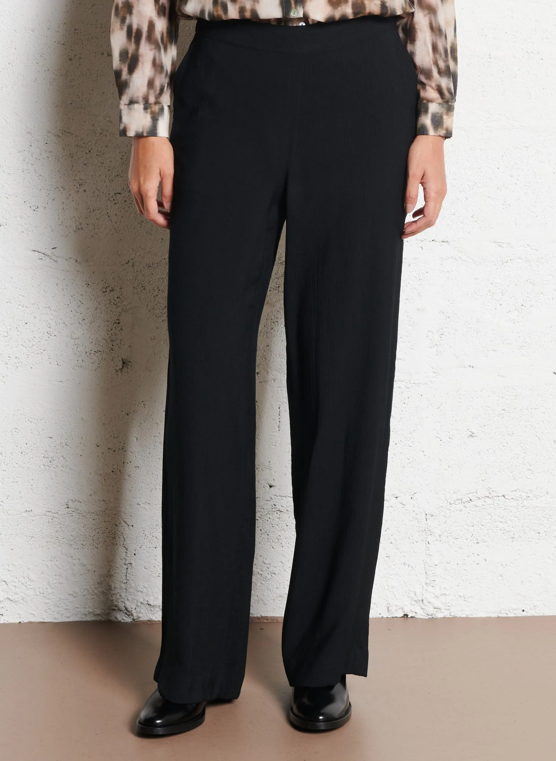 Elastische Wide Leg Hose Schwarz LEANA