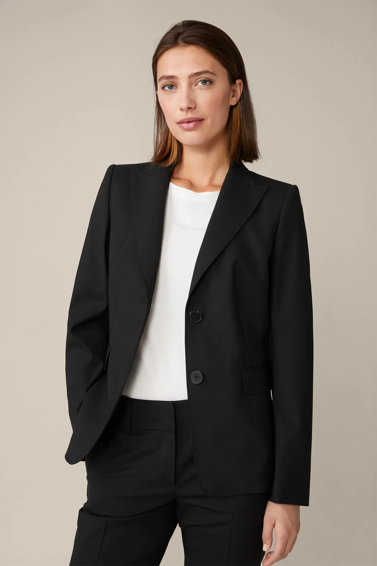 Schurwoll-Stretch-Blazer in Schwarz