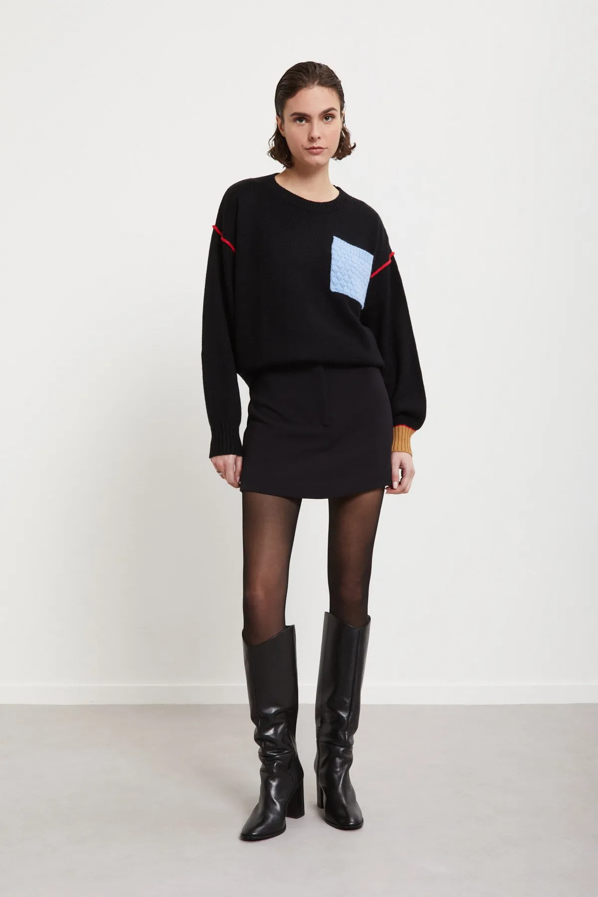 Sweater with contrast details