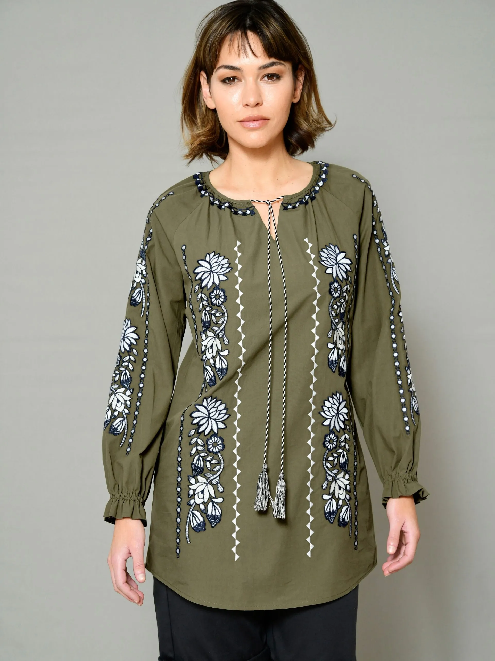 Tunika mit BlumenStückerei